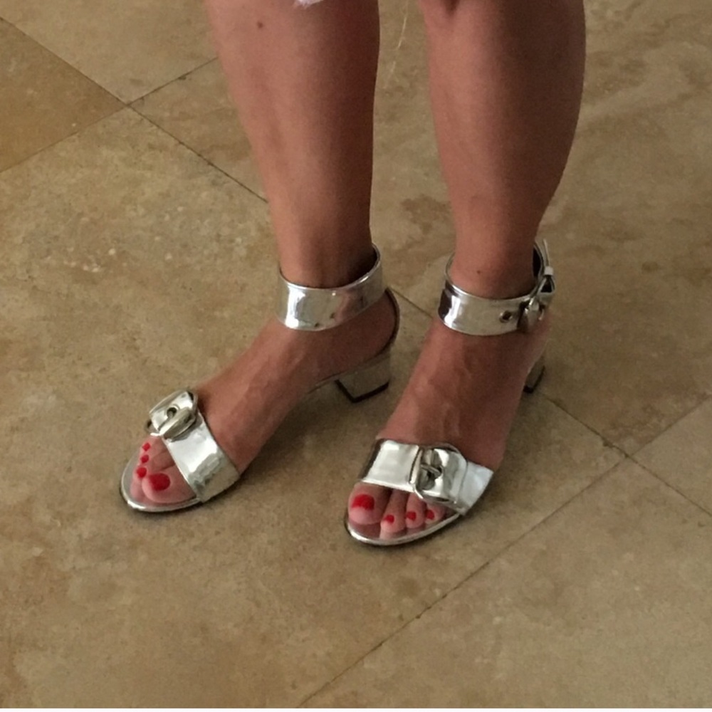 Gucci Silver Metallic Ankle Strap Sandals 6.5